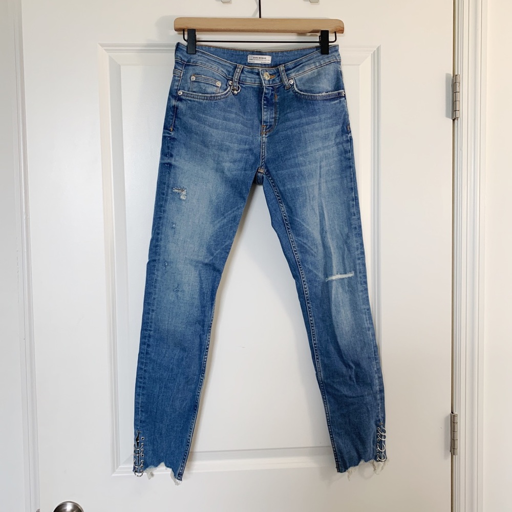 Zara | Distressed Crop Jeans